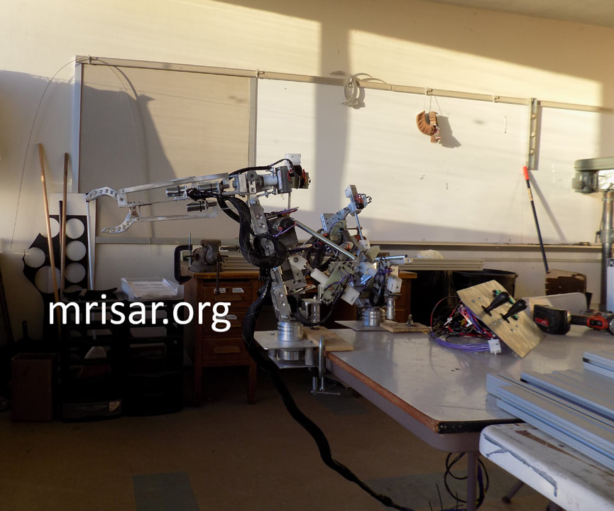 MRISAR's 5 Finger Base Mounted Robot Arm Kit