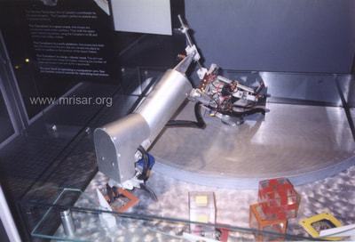 MRISAR’s Custom Robotic Arm Kit that was incorporated into exhibit cases at the St. Louis Science Center.