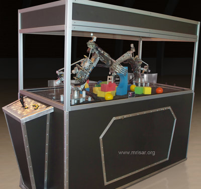 Dual Combo Robotic Arm Exhibit