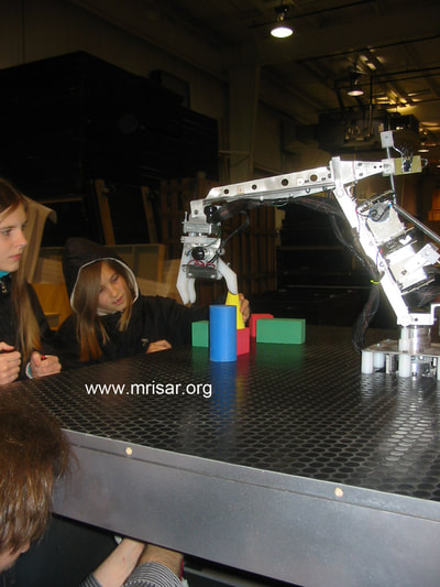 MRISAR's team installing two of our 3 Finger Robot Arm Kits into “Robots; the Interactive Exhibition”. During its USA tour our part of the exhibition was hailed as being exceedingly popular. It won the THEA Award!